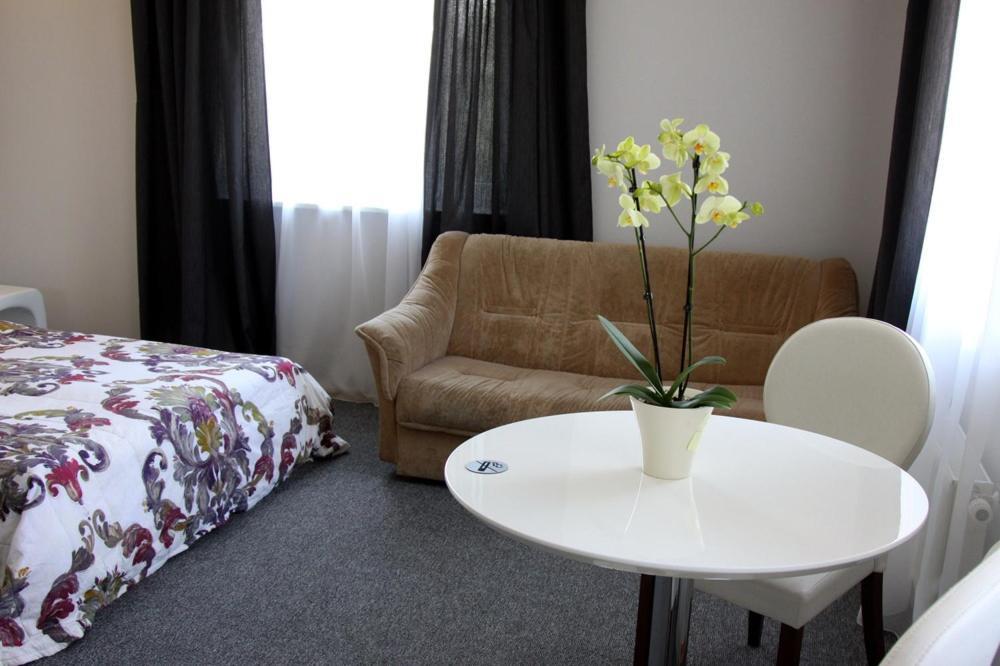 Hotel Felicia Riga Esterno foto